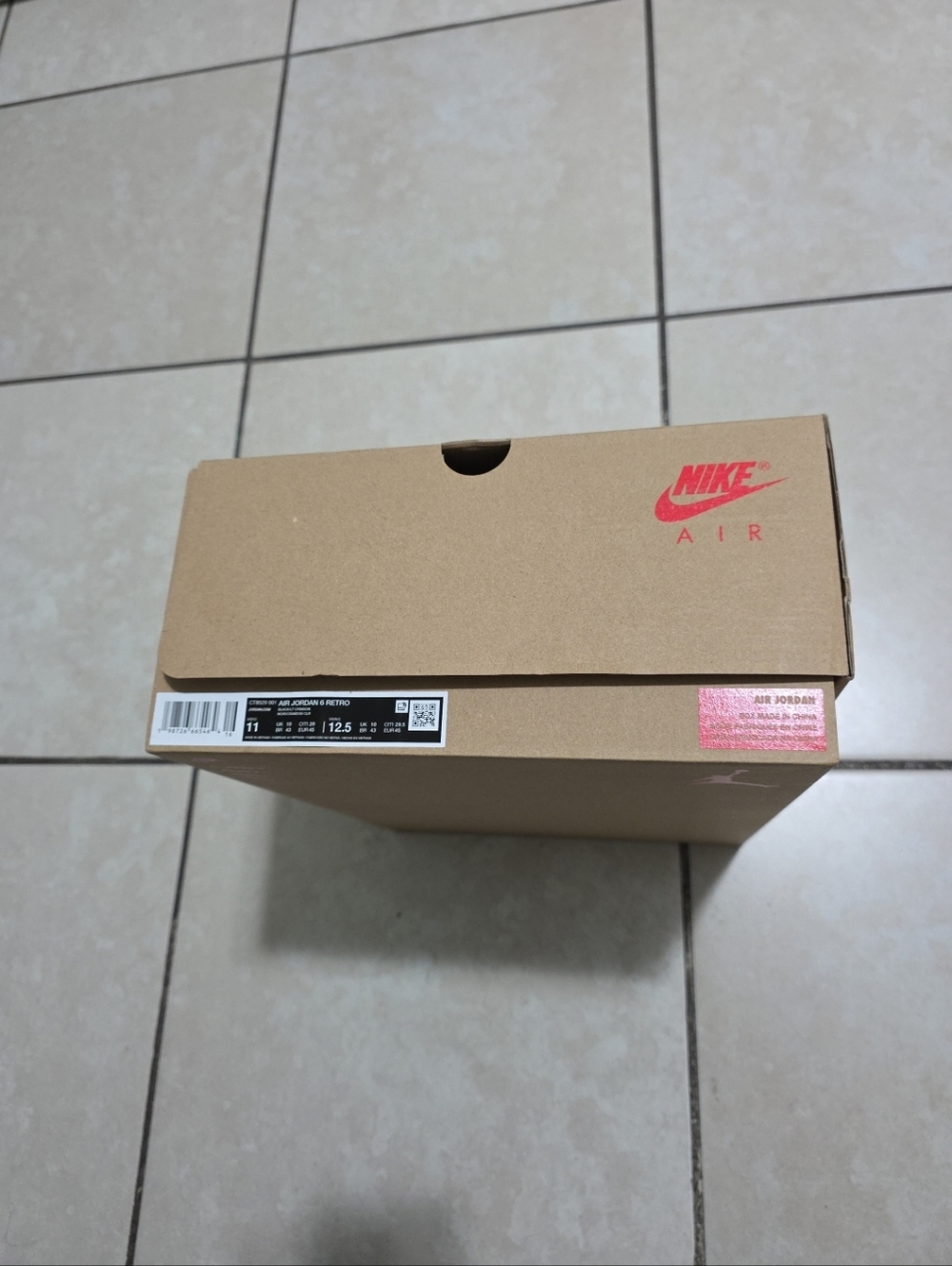Empty Shoe Box - Picture 3 of 6